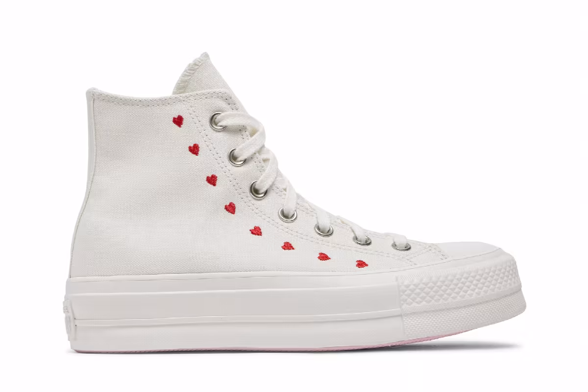 Converse Women's Chuck Taylor All Star Lift Platform High Embroidered Hearts - White, view 2