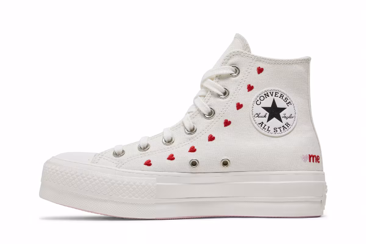Converse Women's Chuck Taylor All Star Lift Platform High Embroidered Hearts - White, view 4