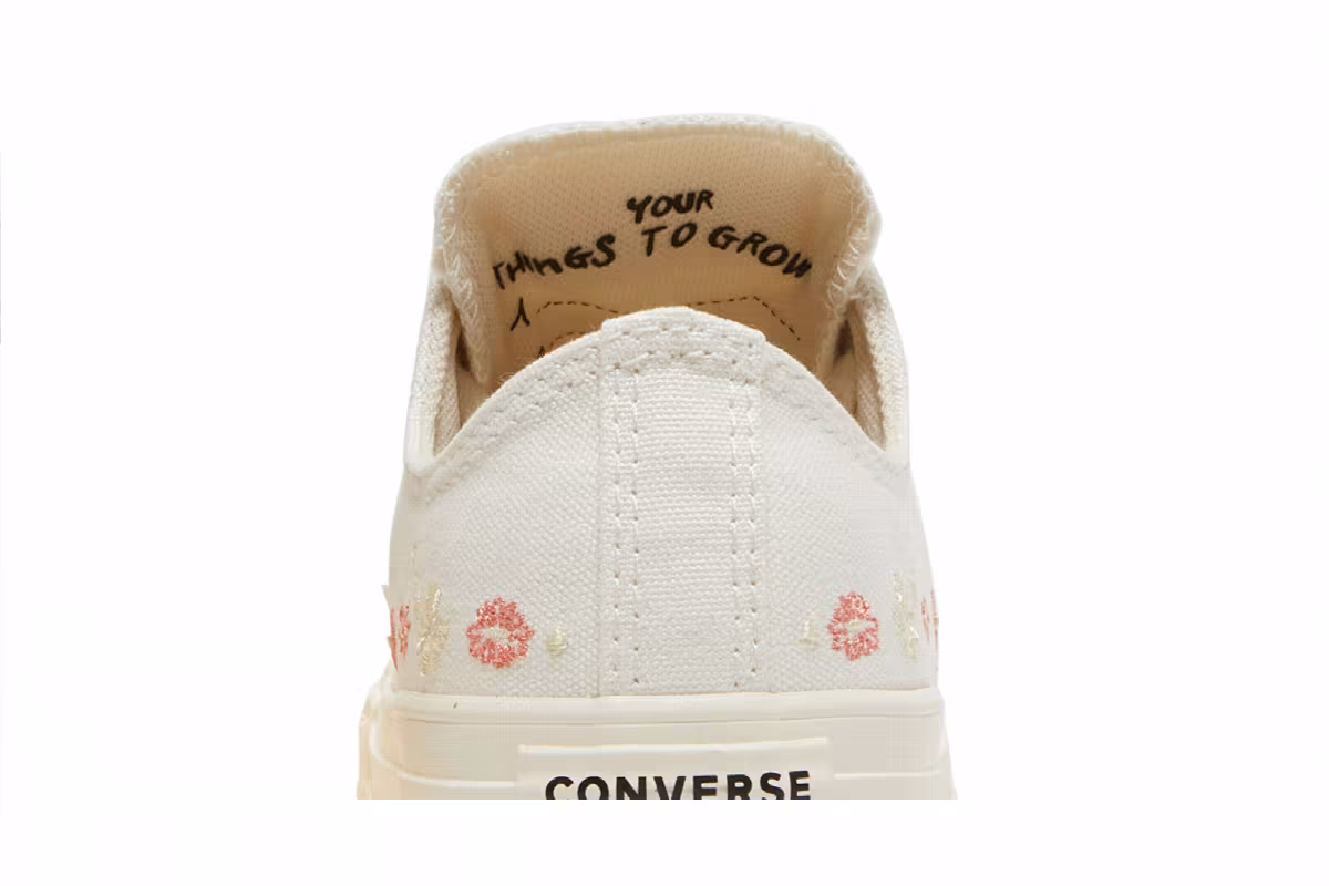 Converse Women's Chuck Taylor All Star Low Embroidered Floral - Egret, view 8