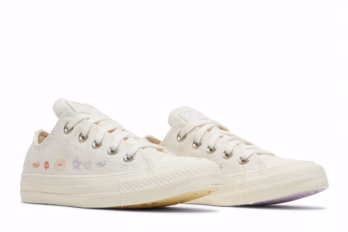 Converse Women's Chuck Taylor All Star Low Embroidered Floral - Egret, view 9