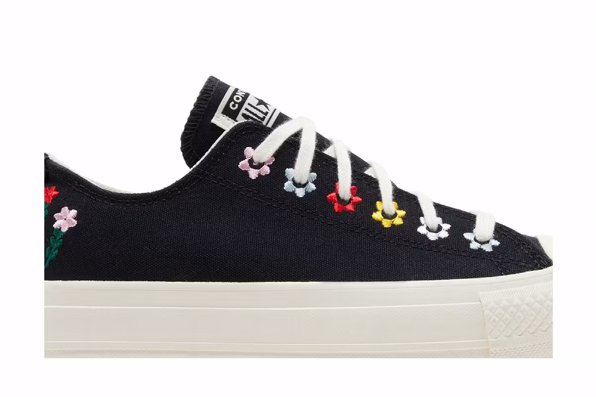 Converse Women's Chuck Taylor All Star Lift Platform Low Floral Embroidery, view 3