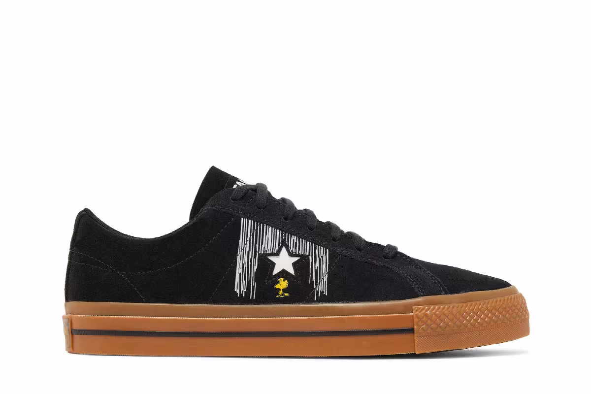 Peanuts x Converse One Star Low Snoopy and Woodstock, view 2