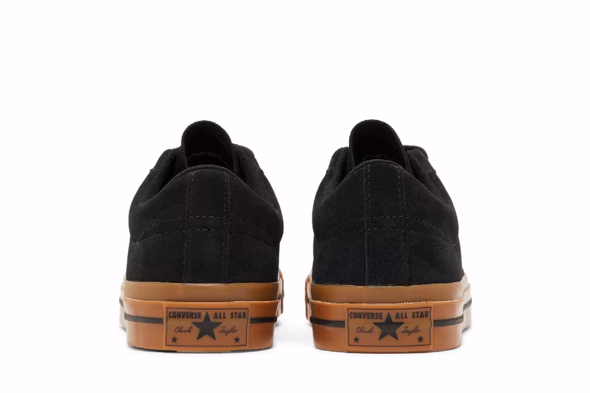 Peanuts x Converse One Star Low Snoopy and Woodstock, view 7