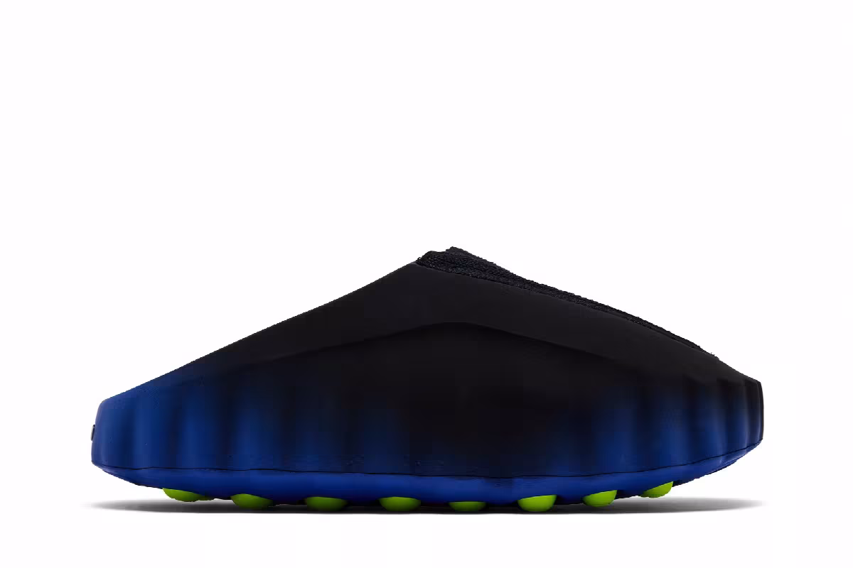 Nike Mind 001 Flyknit Hyper Royal, view 2