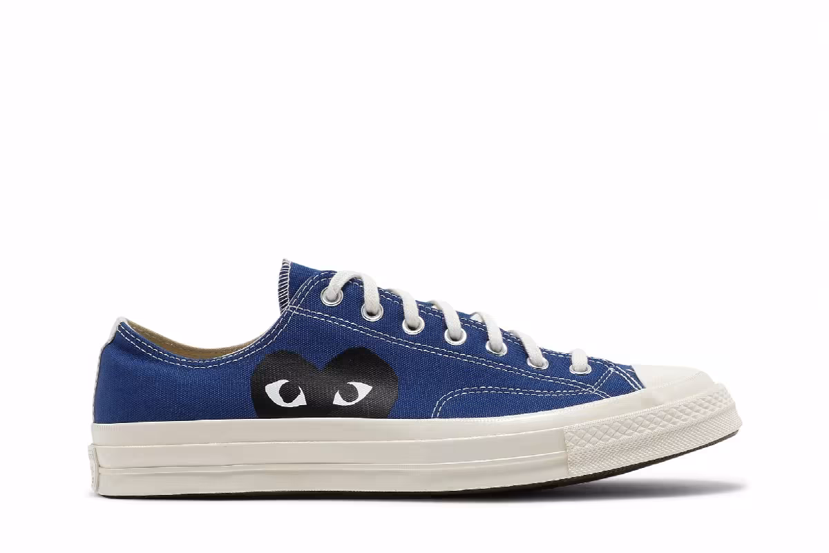 Comme des Garçons PLAY x Converse Chuck 70 Low Blue Quartz, view 2