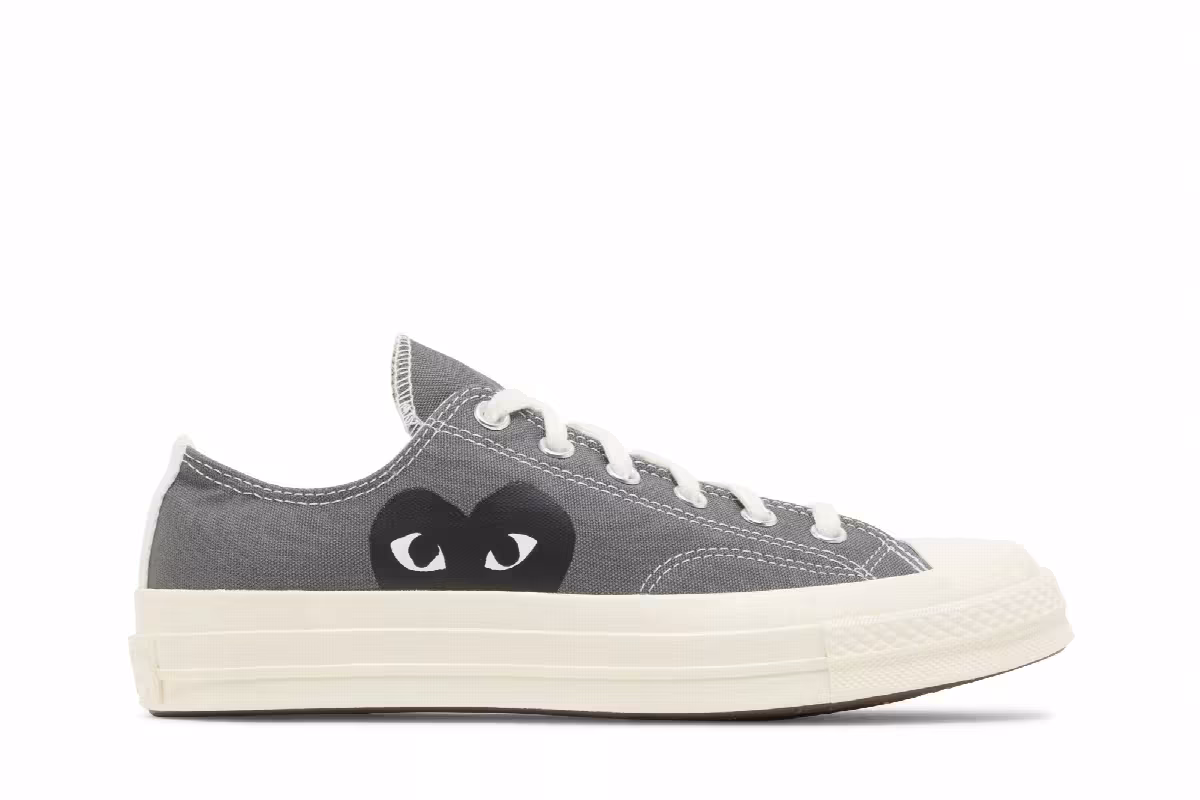 Comme des Garçons PLAY x Converse Chuck 70 Low Steel Gray, view 2