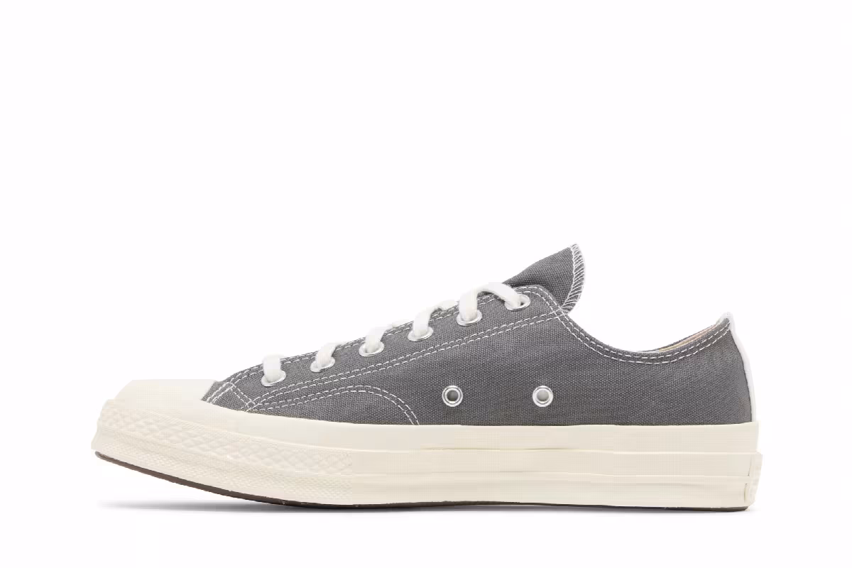 Comme des Garçons PLAY x Converse Chuck 70 Low Steel Gray, view 4