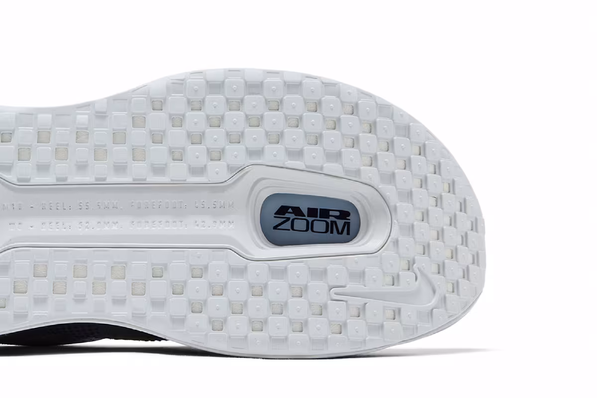 Nike Vomero Premium Off White Grey Fog, view 6