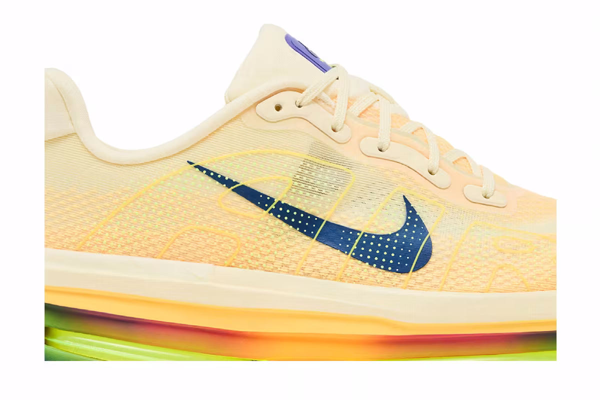 Nike Vomero Premium Alabaster, view 3