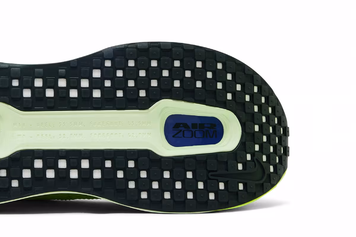 Nike Vomero Premium Volt Tint, view 6