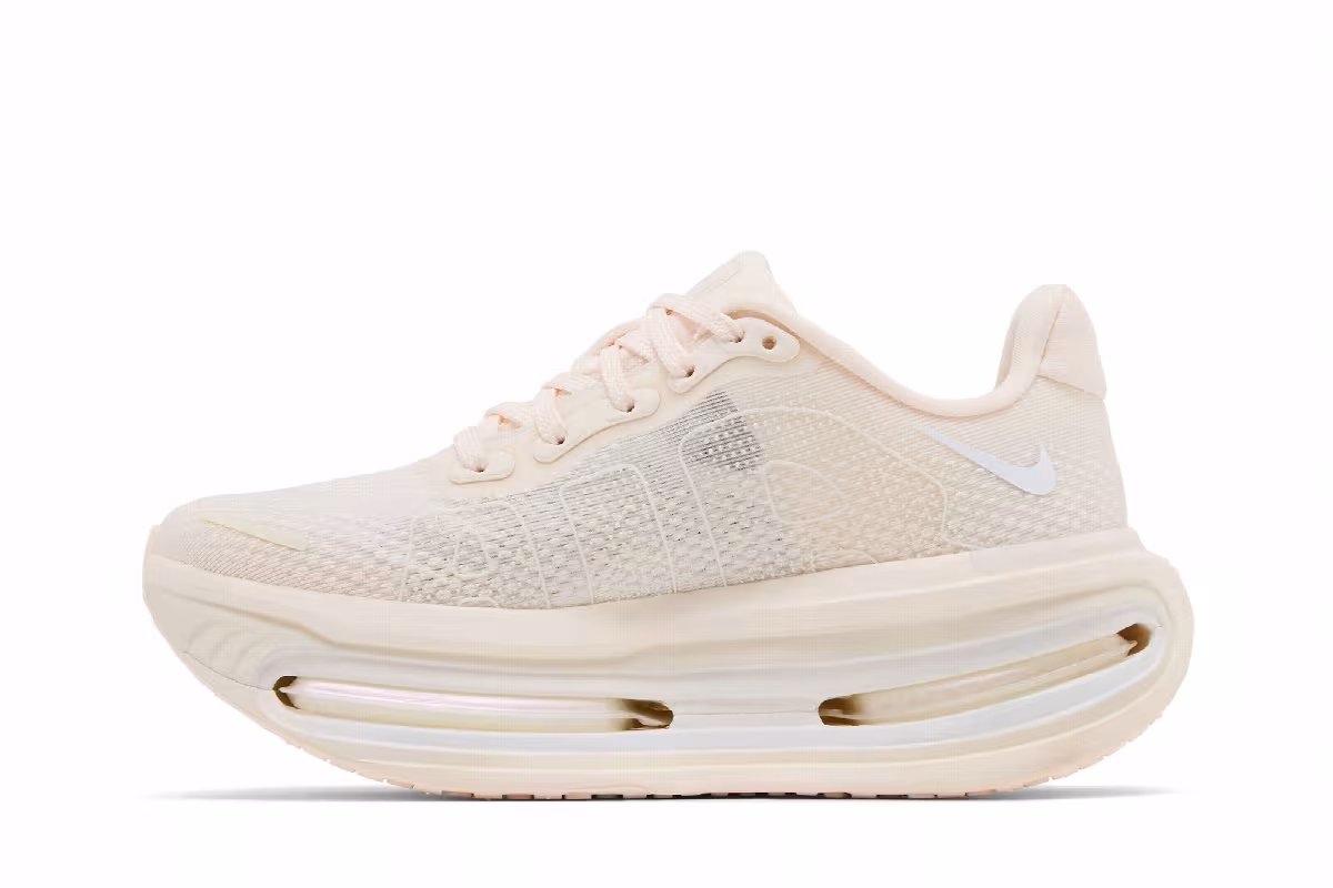 Nike Women's Vomero Premium Chalk, view 4