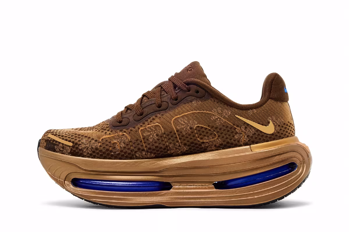 Nike Women's Vomero Premium FDL, view 4