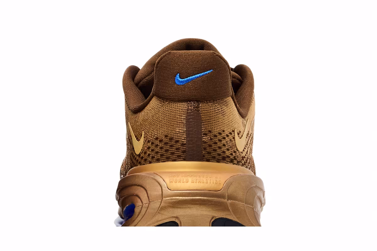 Nike Women's Vomero Premium FDL, view 8