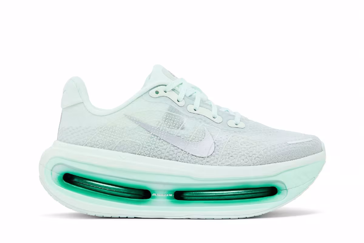 Nike Women's Vomero Premium Barely Green, view 2