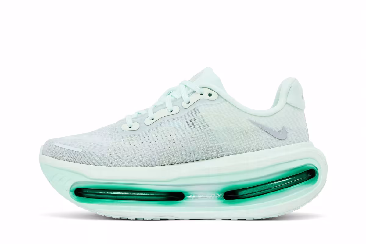 Nike Women's Vomero Premium Barely Green, view 4