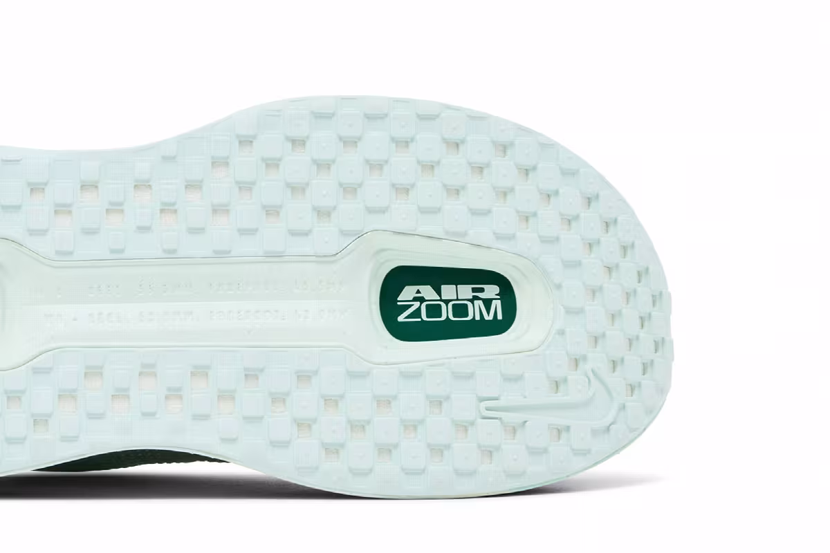 Nike Women's Vomero Premium Barely Green, view 6