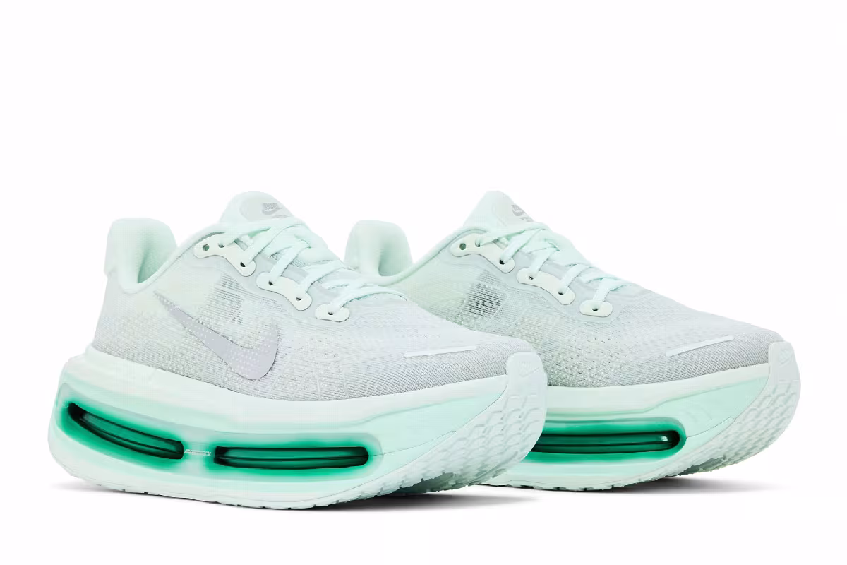 Nike Women's Vomero Premium Barely Green, view 9