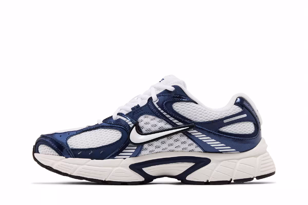 Nike V5 RNR White Midnight Navy, view 4