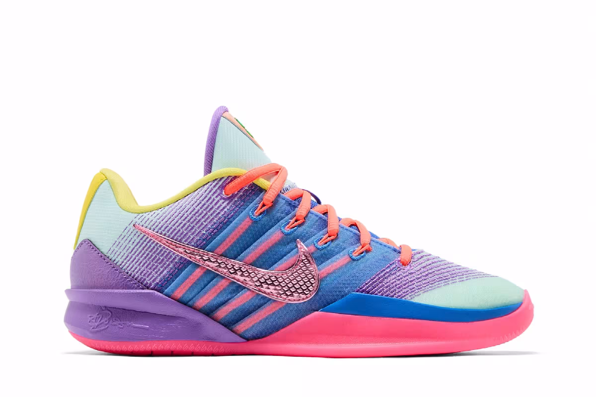 Nike Women's Sabrina 3 What The, view 2