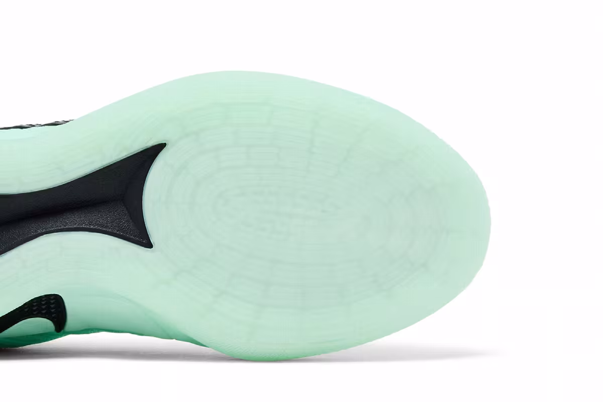 Nike Women's Sabrina 3 Statue of Liberty, view 6