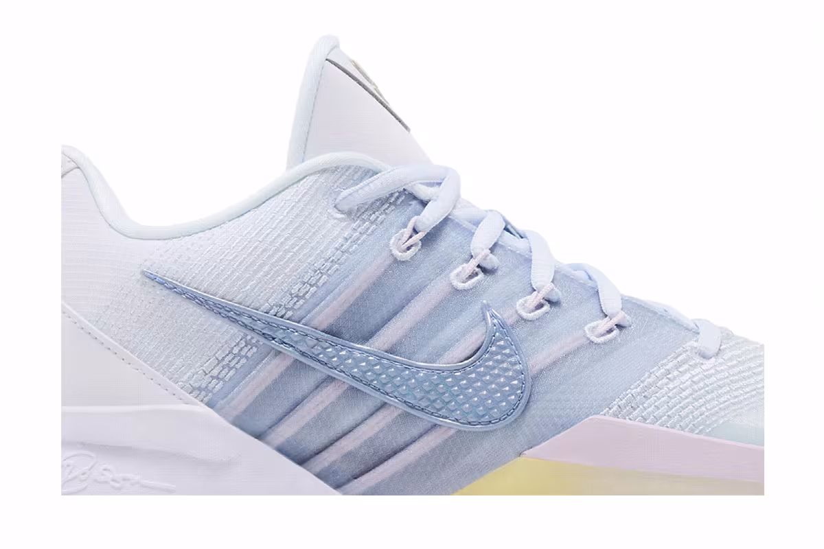 Nike Women's Sabrina 3 Infinite, view 3