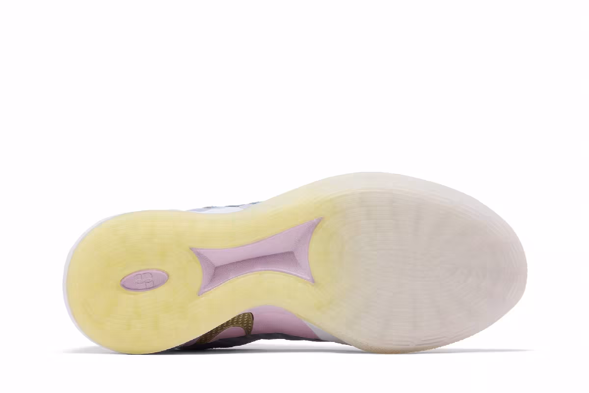 Nike Women's Sabrina 3 Infinite, view 5