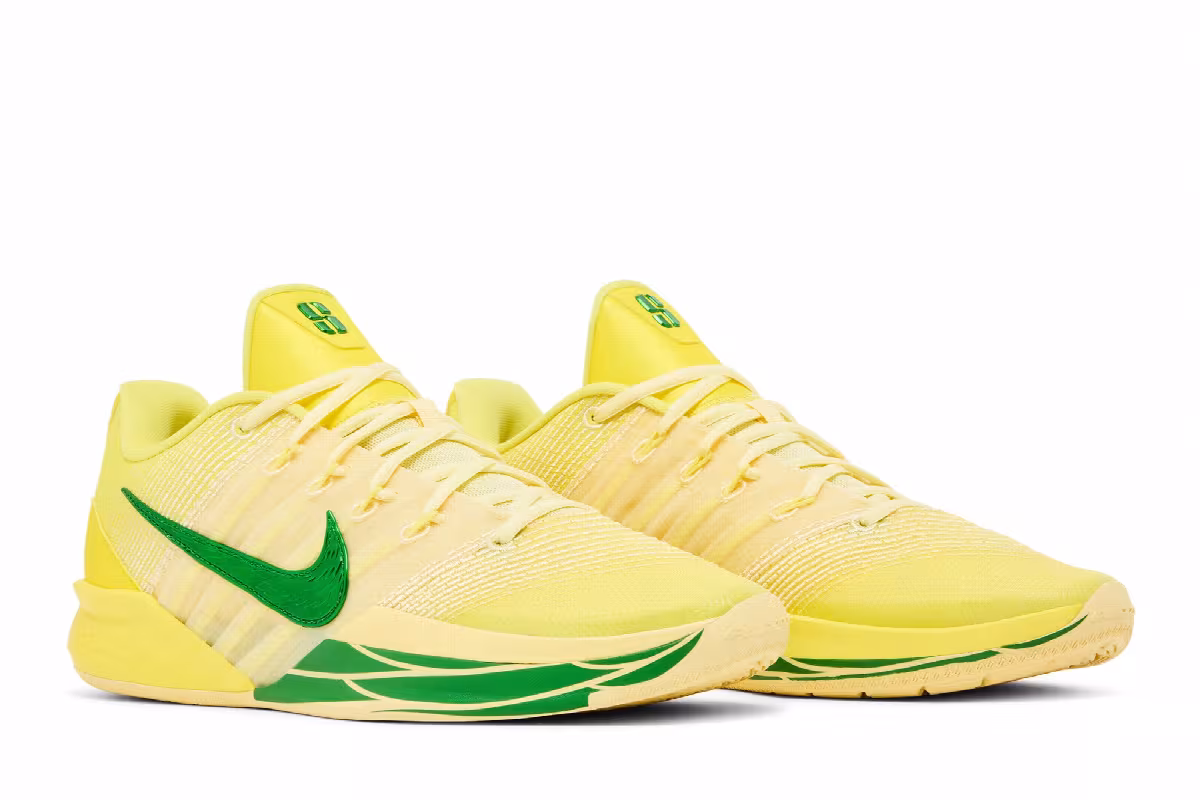 Nike Women's Sabrina 3 Oregon Ducks, view 9