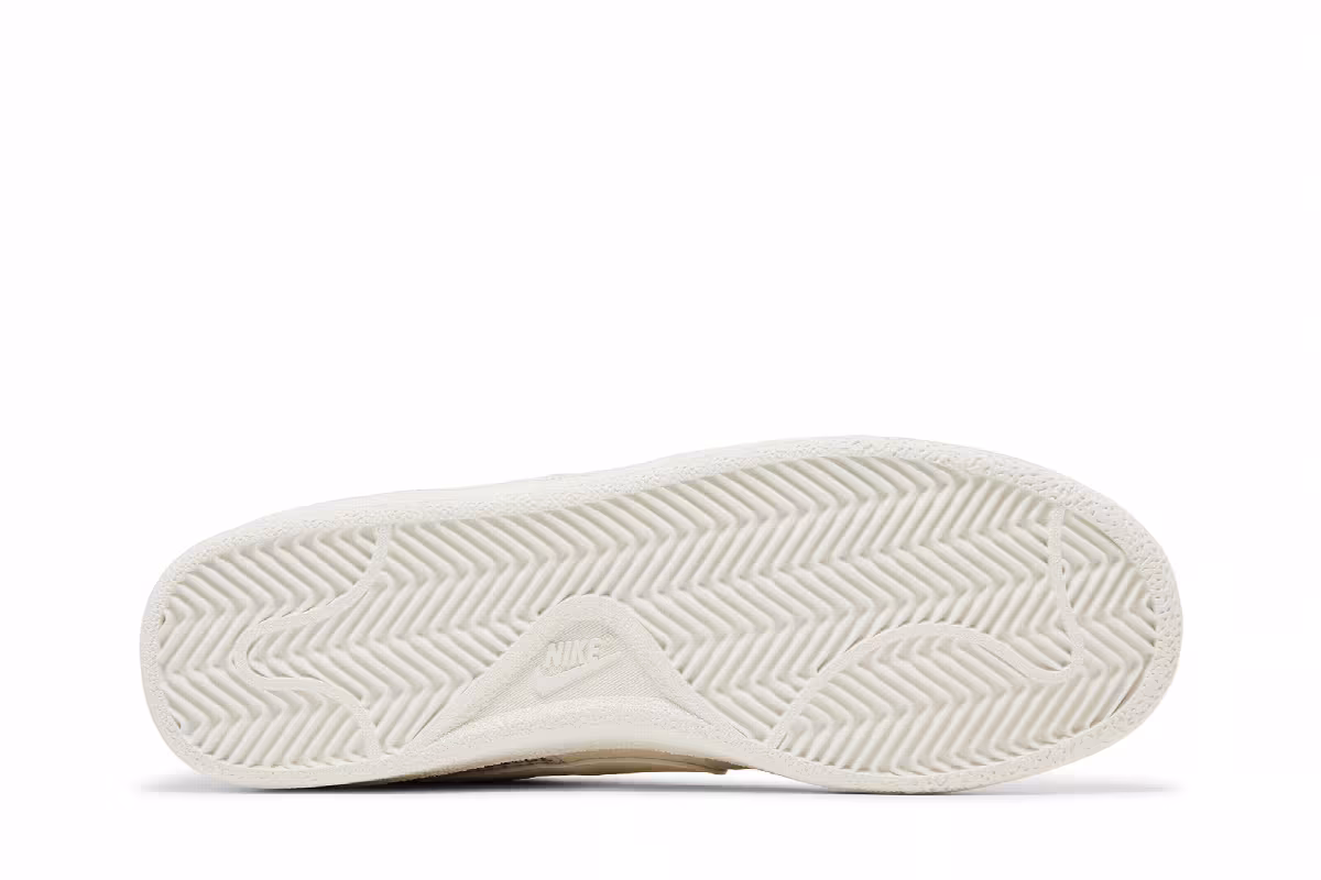 Nike Tennis Classic Premium Pale Ivory, view 5