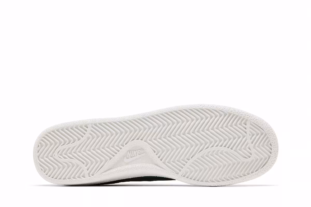 Nike Tennis Classic Fir Sail, view 5