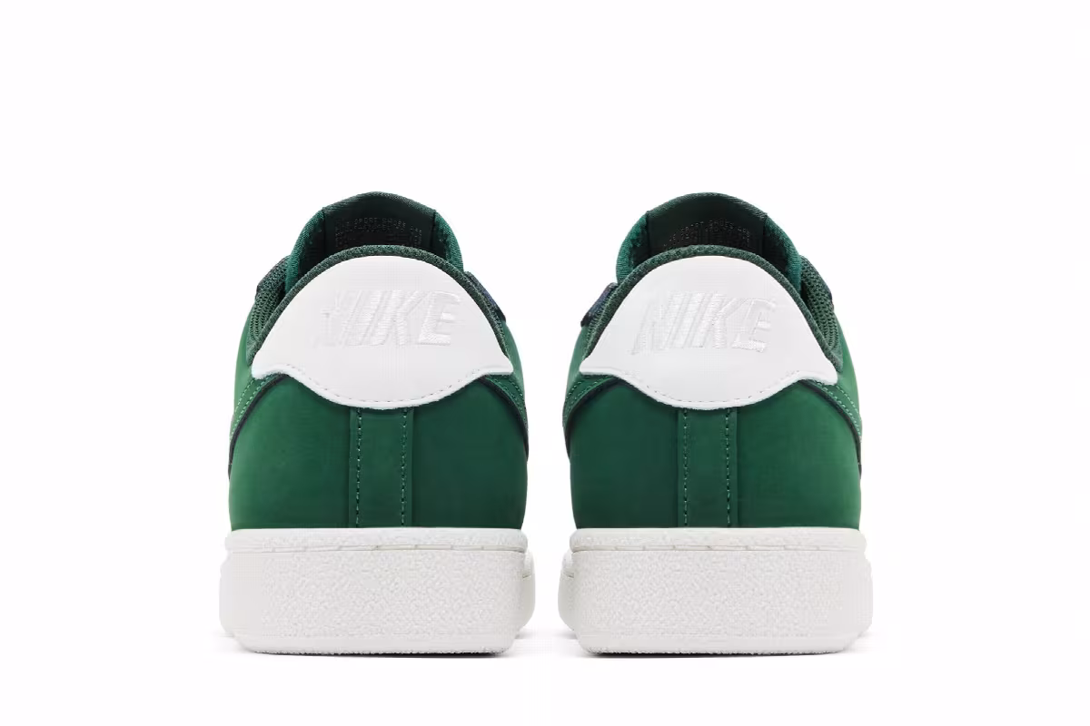 Nike Tennis Classic Fir Sail, view 7