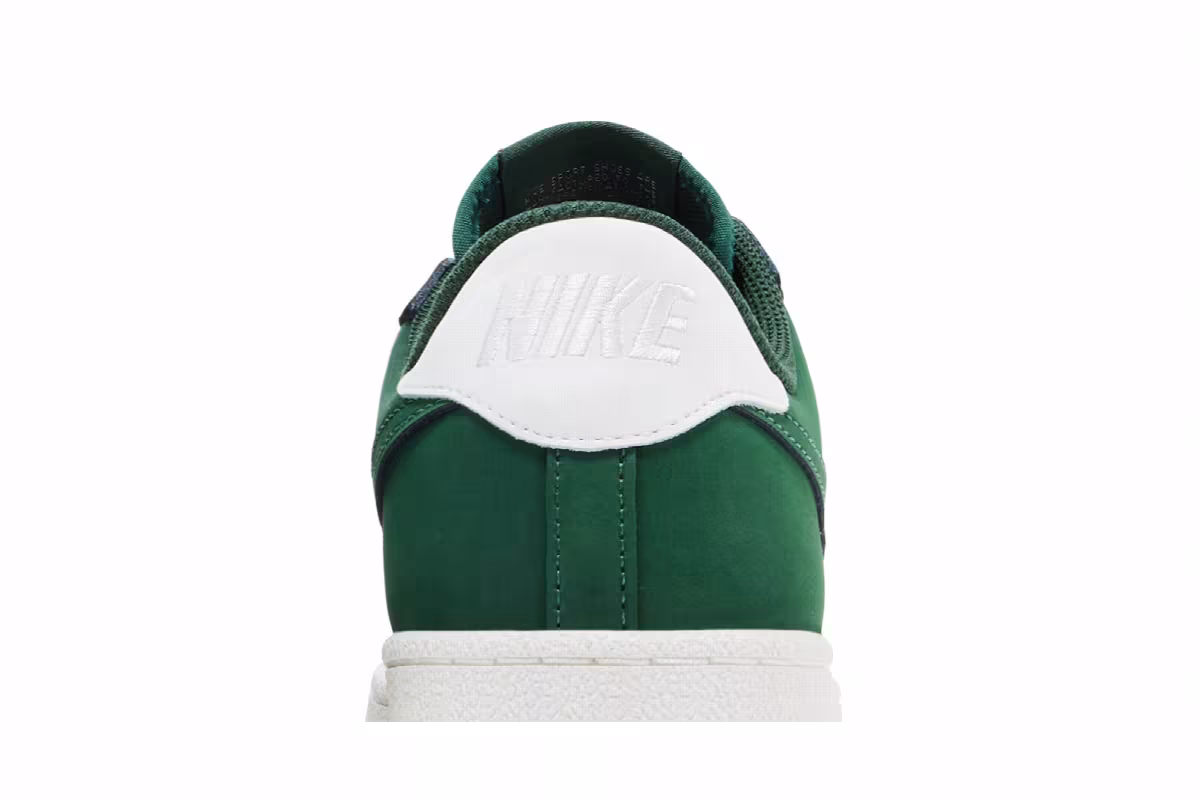 Nike Tennis Classic Fir Sail, view 8