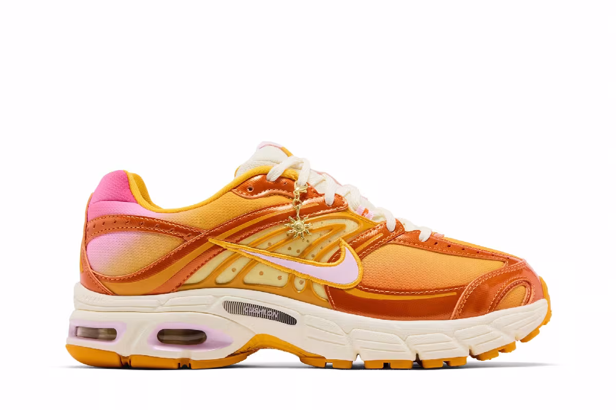 Nike Women's Air Max Moto 2K Orange Horizon, view 2