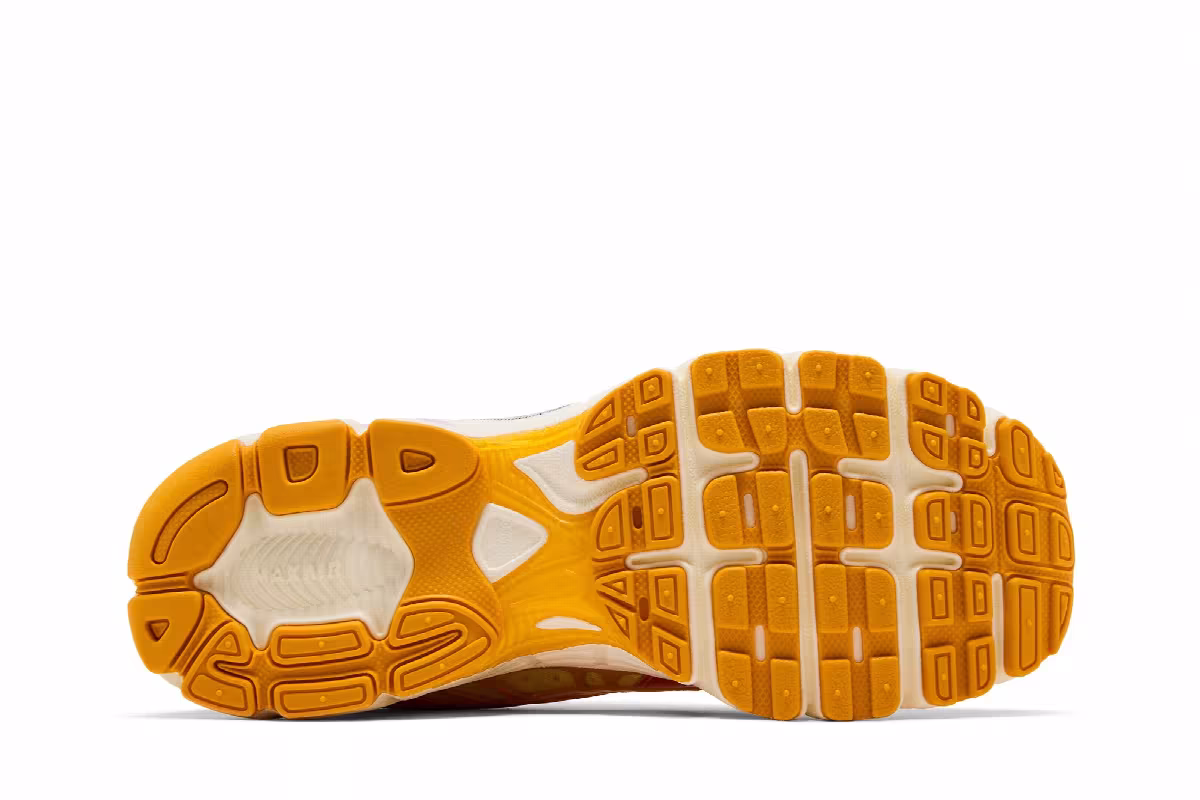 Nike Women's Air Max Moto 2K Orange Horizon, view 5