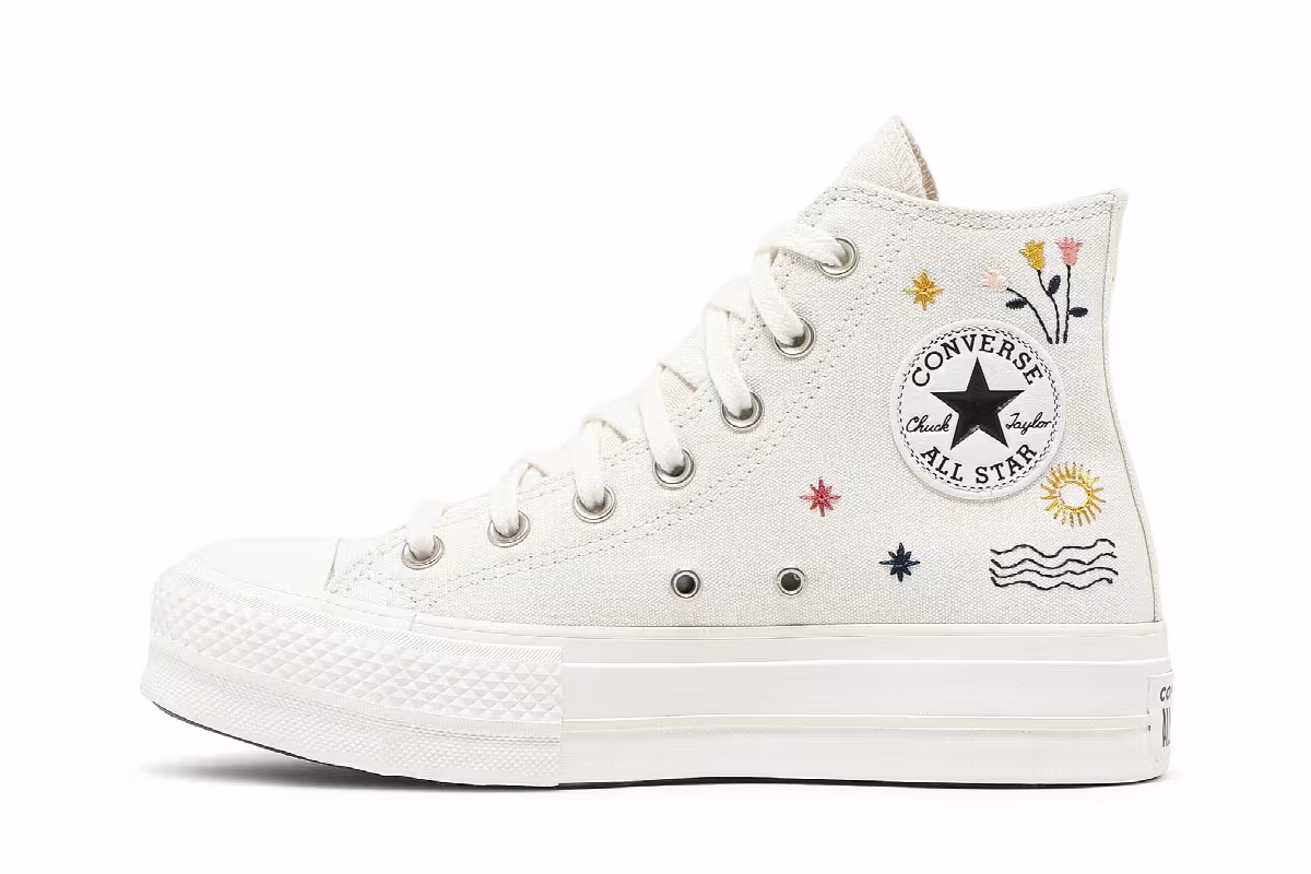 Converse Women's Chuck Taylor All Star Platform High It's Okay To Wander - Egret, view 4