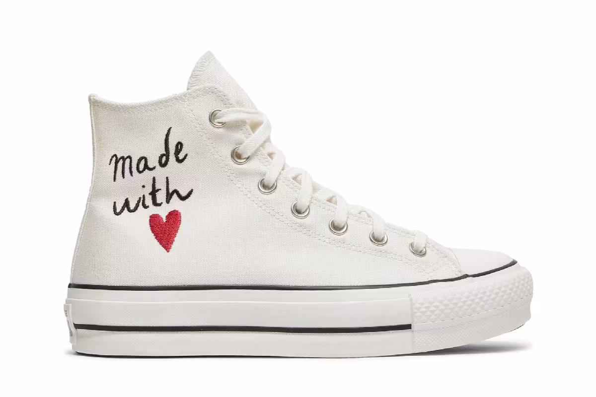 Converse Women's Chuck Taylor All Star Lift High Valentines Day - Vintage White, view 2