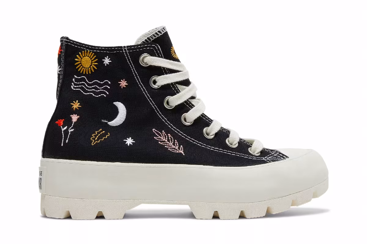 Converse Women's Chuck Taylor All Star Lugged High Its Okay To Wander - Black, view 2