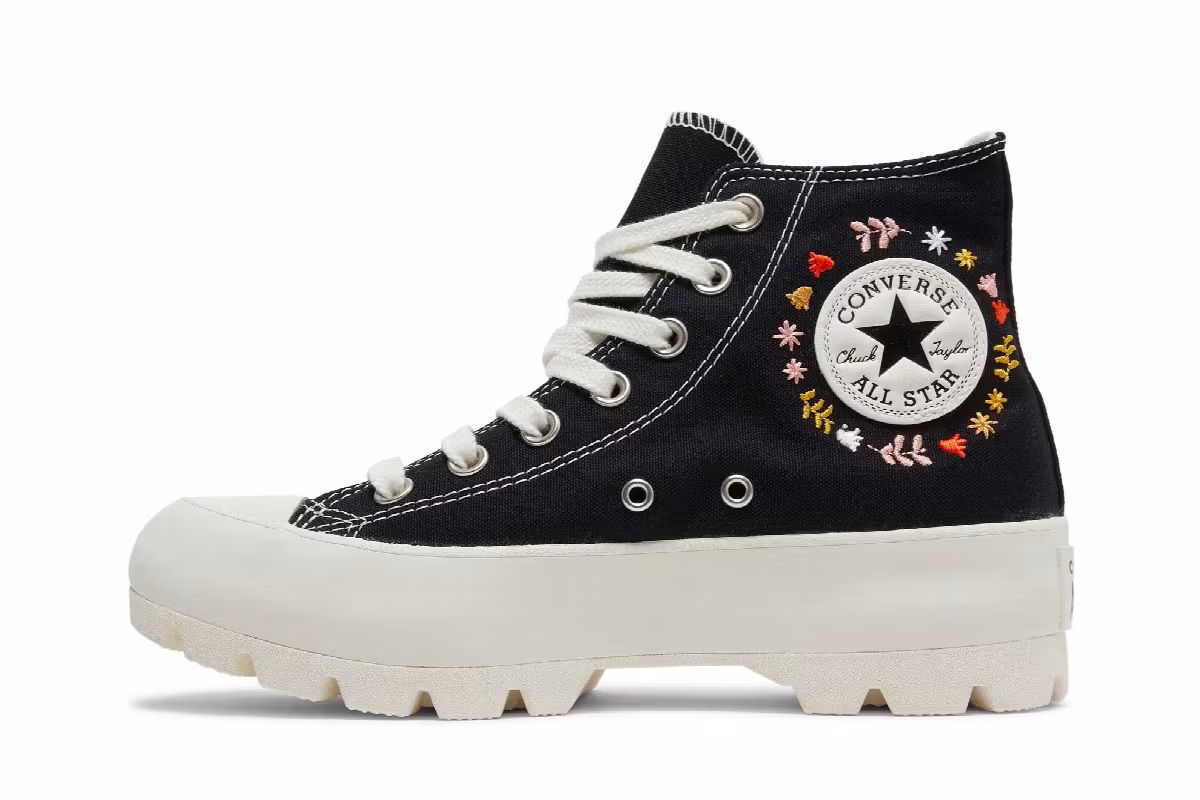 Converse Women's Chuck Taylor All Star Lugged High Its Okay To Wander - Black, view 4