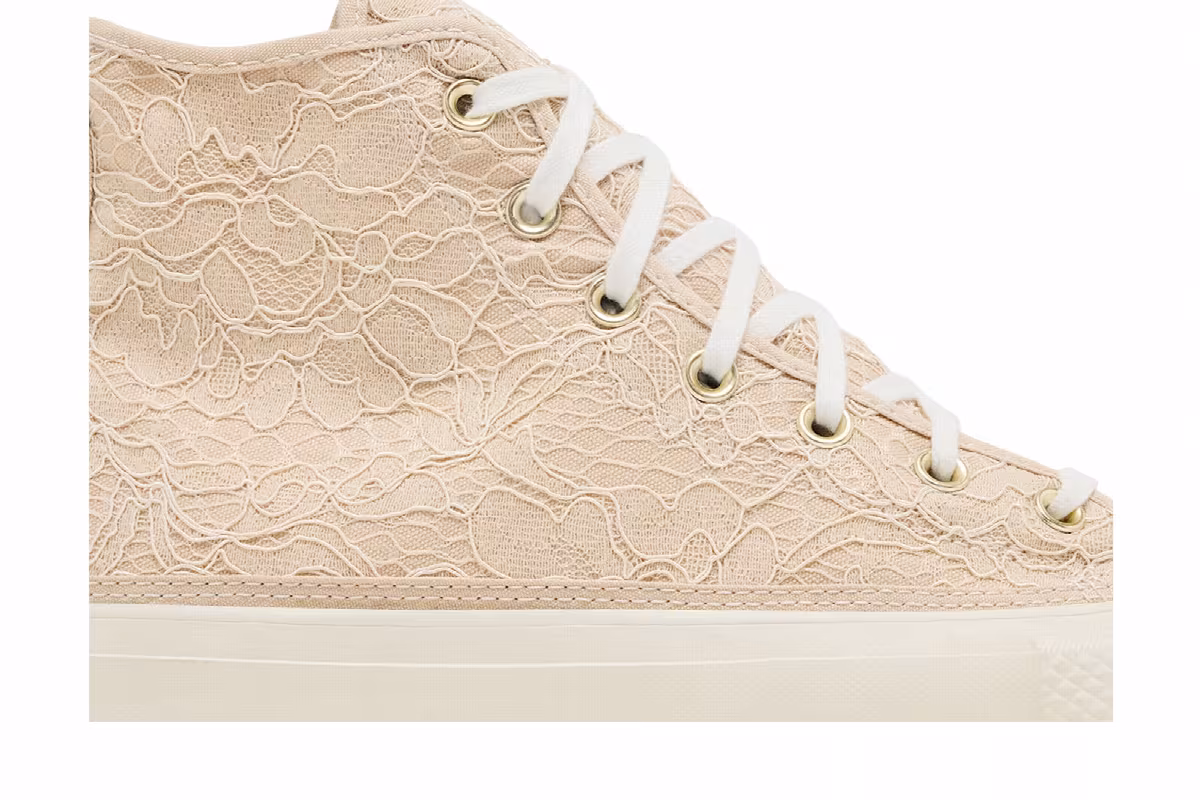 Converse Women's Chuck Taylor All Star High Lace - Farro, view 3