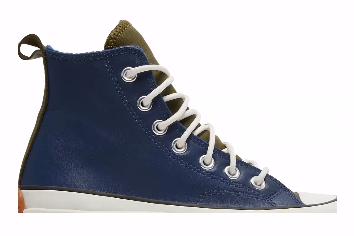 Converse Women's Run Star Hike High Navy Gum, view 3