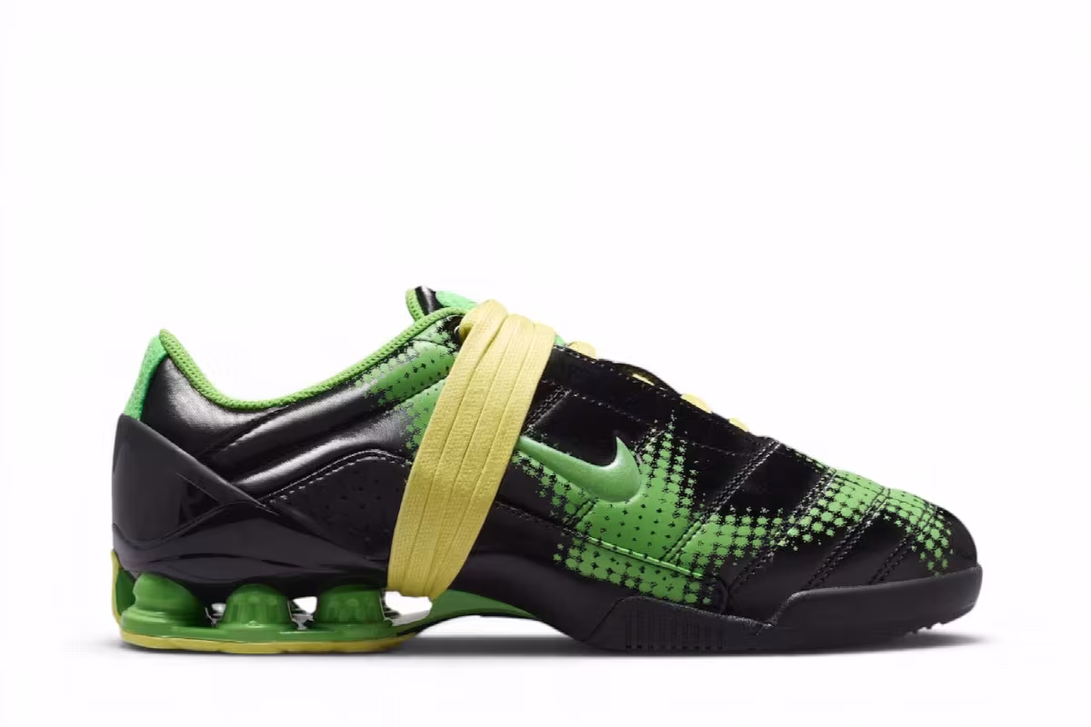 Nike Total 90 Shox Magia Black Yellow Diamond, view 2