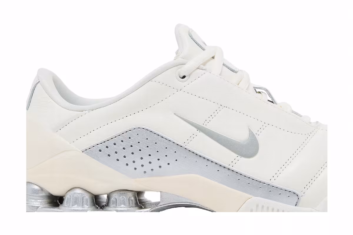 Nike Women's Total 90 Shox Magia Sail Metallic Silver, view 3