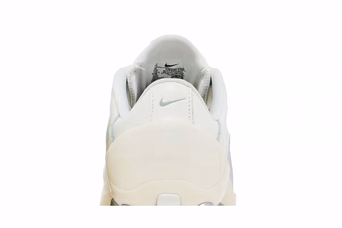 Nike Women's Total 90 Shox Magia Sail Metallic Silver, view 8