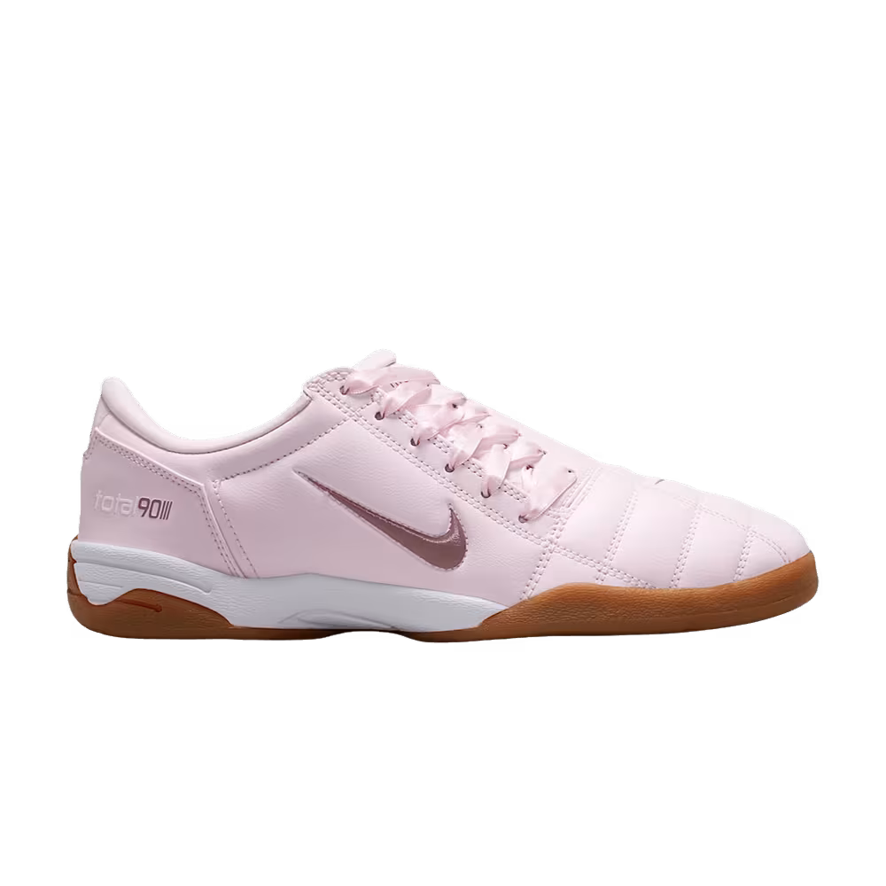 Nike Women's Total 90 Pearl Pink