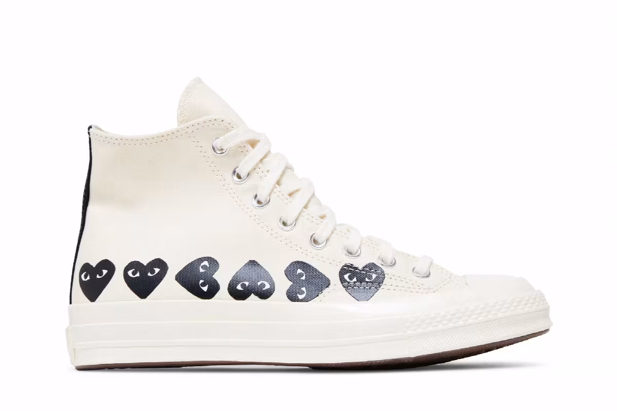Comme des Garçons PLAY x Converse Chuck 70 High Multi Heart - Milk Black, view 2