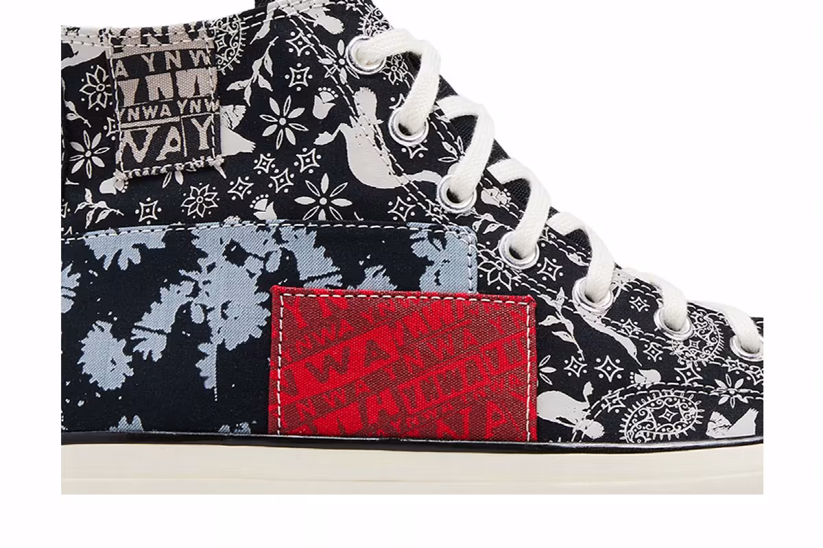 Liverpool F.C. x Converse Chuck 70 High You'll Never Walk Alone, view 3