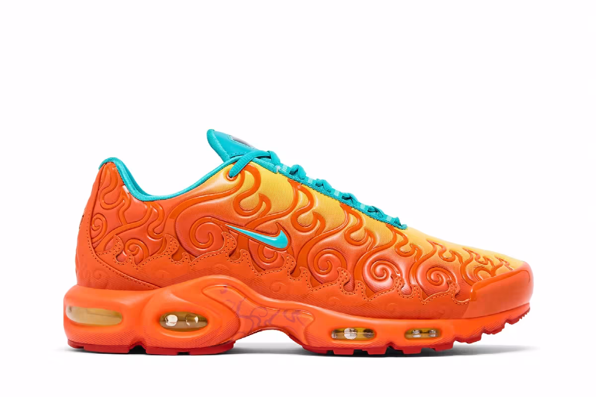 One Piece x Nike Air Max Plus Mera Mera, view 2