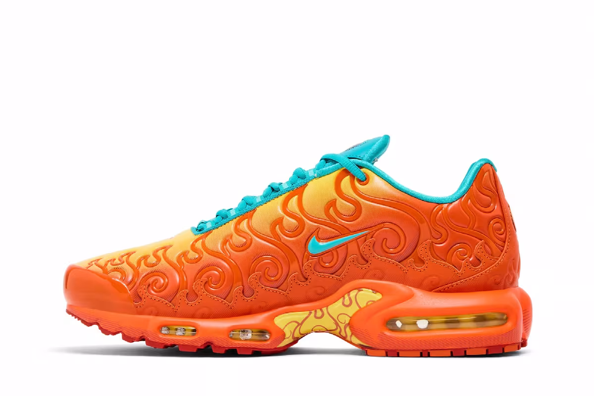 One Piece x Nike Air Max Plus Mera Mera, view 4