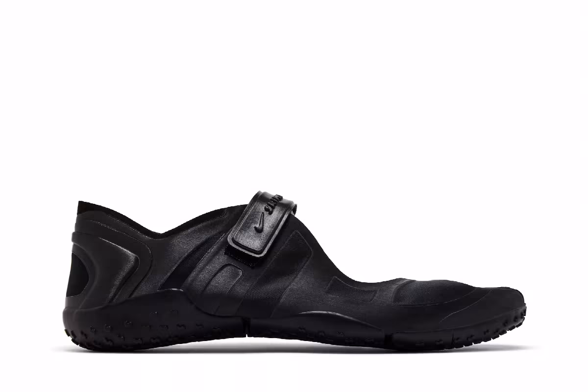 Women's NikeSKIMS Air Rift Satin - Black, view 2