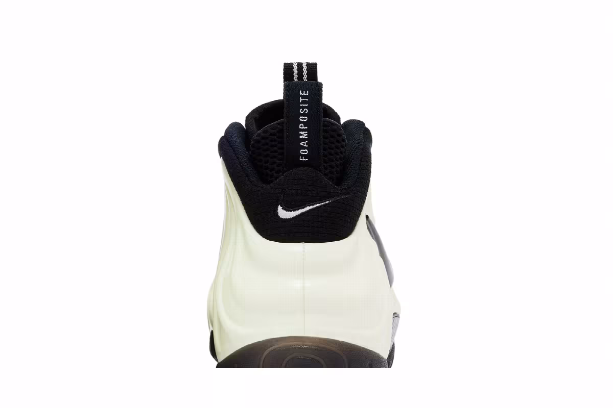 Nike Air Foamposite Pro Glow In The Dark, view 8