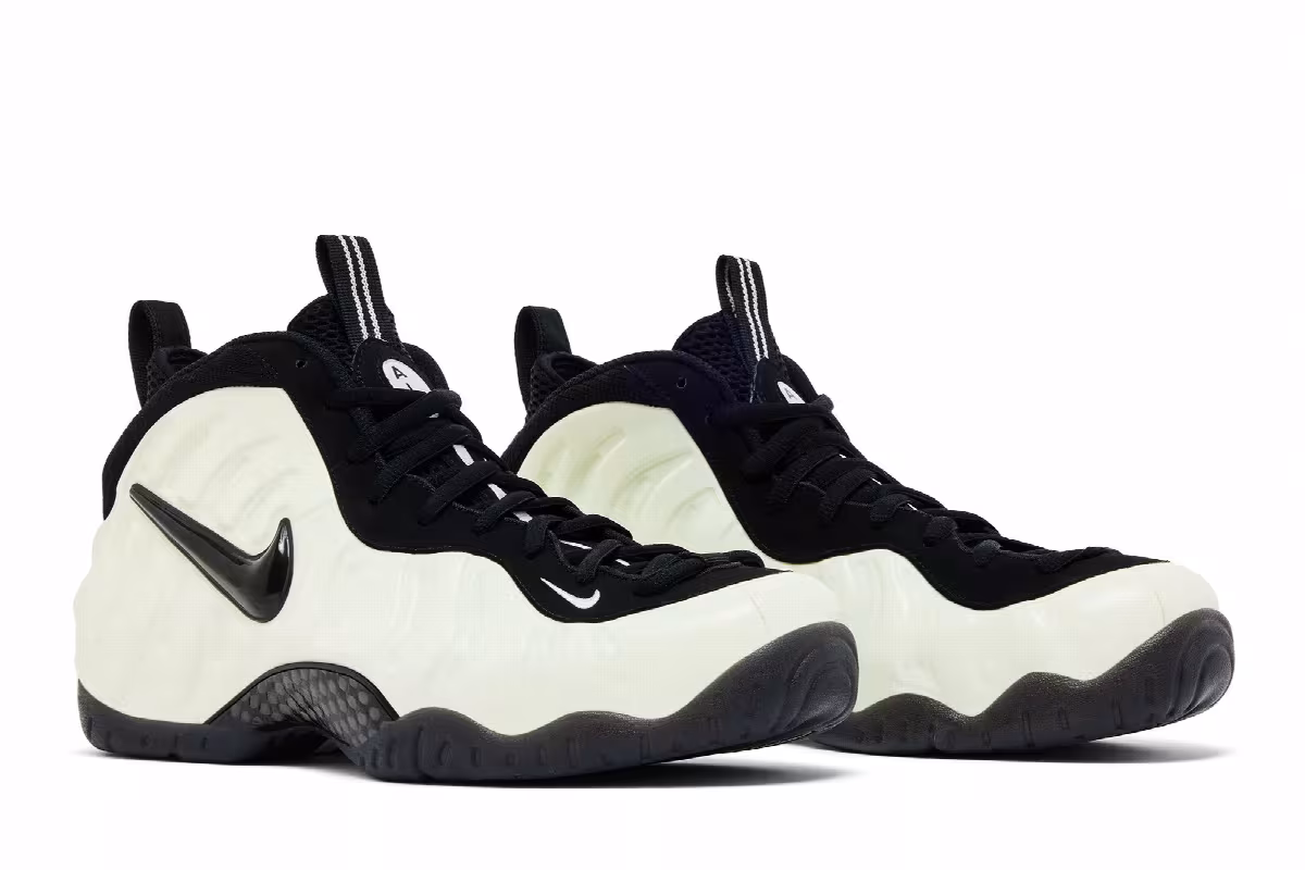 Nike Air Foamposite Pro Glow In The Dark, view 9